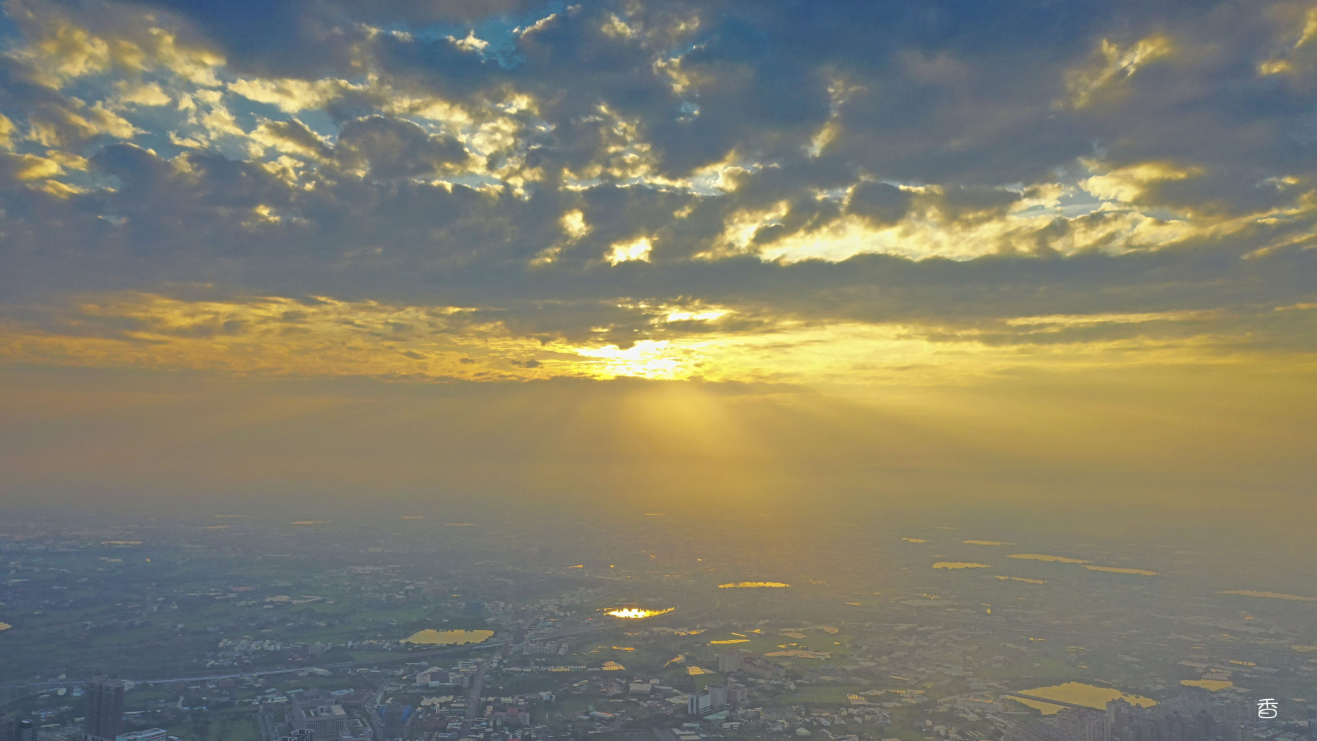 城市耶稣光 来自 香姬士 | 天空之城