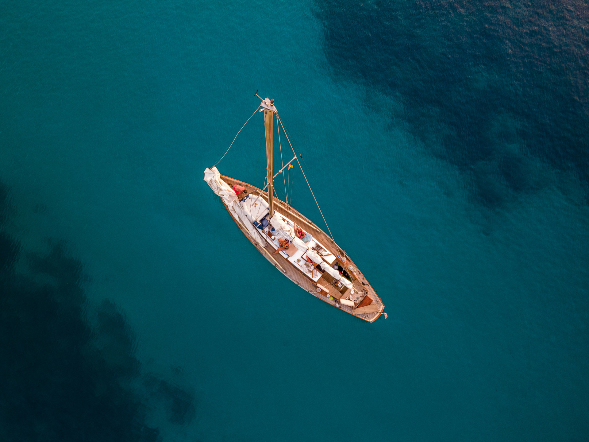 sail boat in menorca