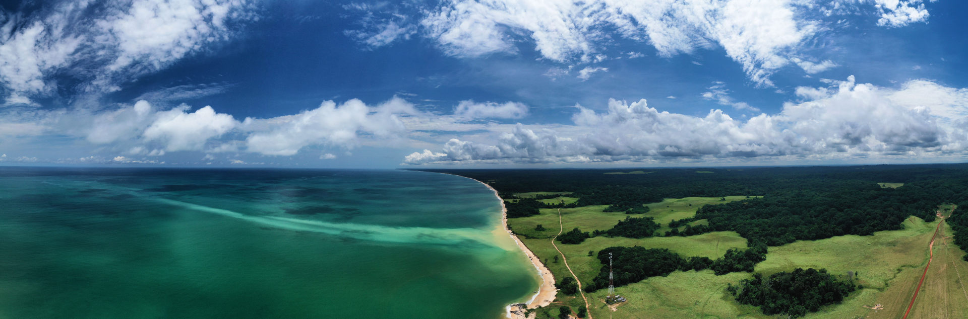 rivers and colors in the ocean after a tropical rain in nyonié