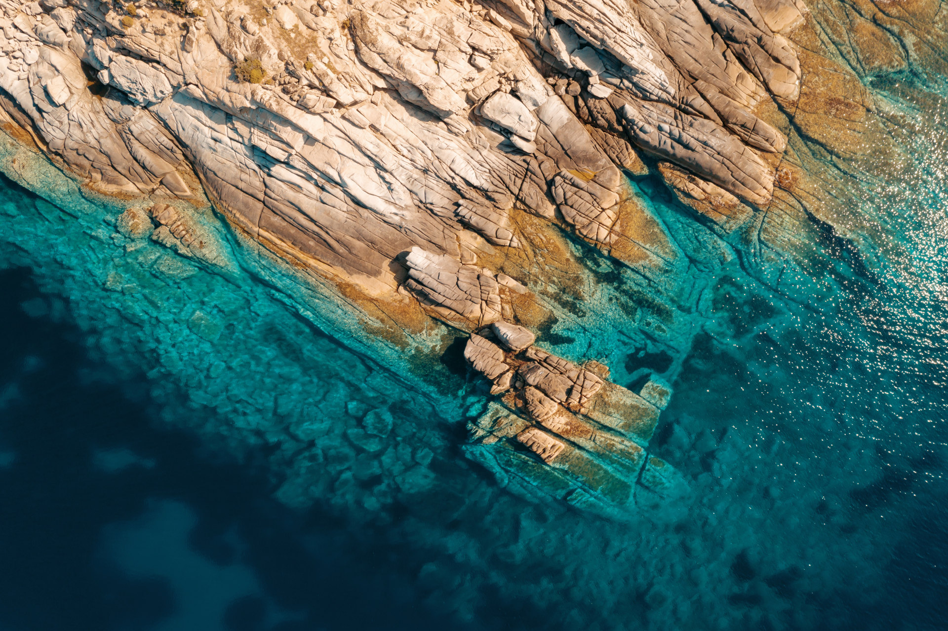 amazing rocks and beautiful turquoise water