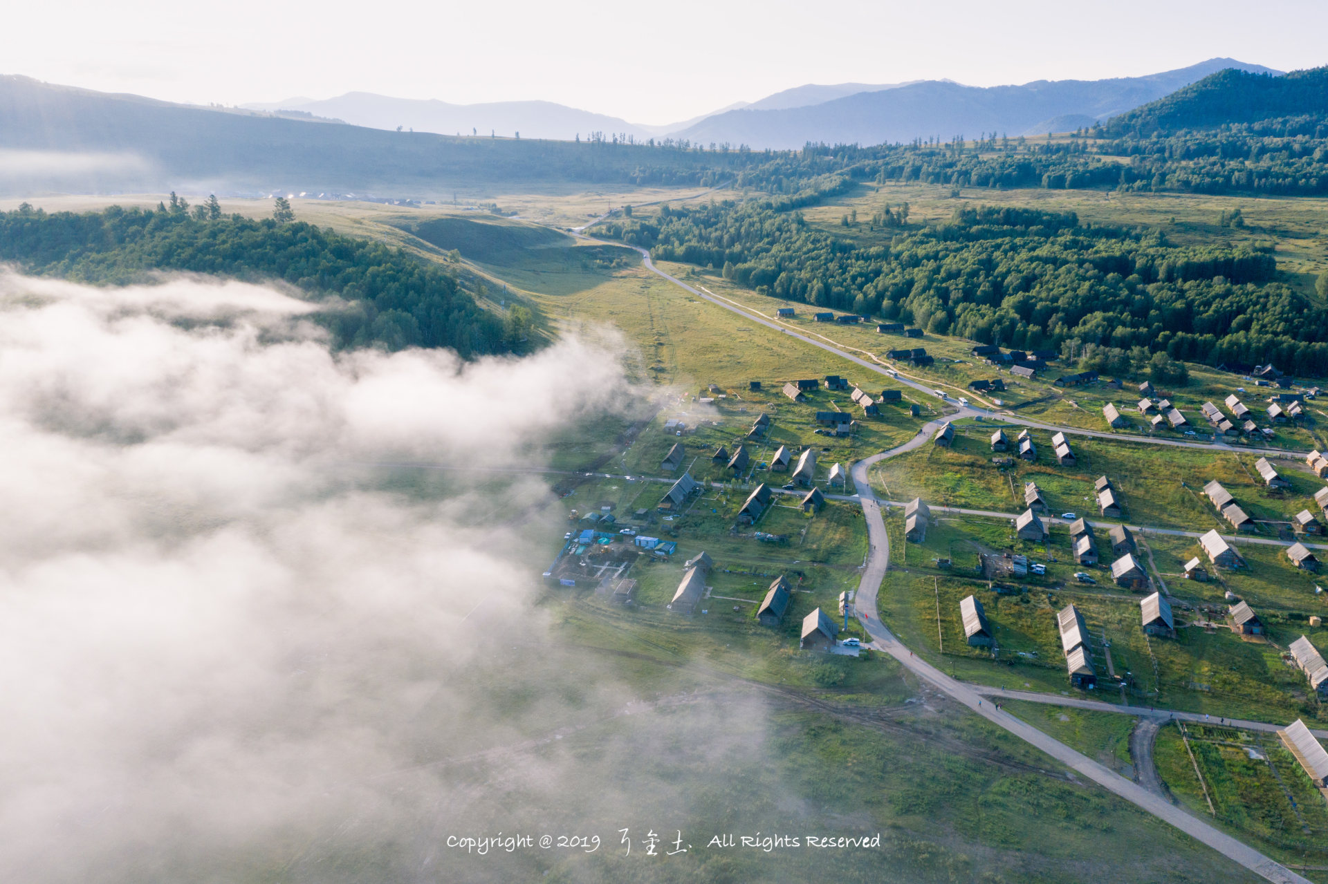 上帝后花园 禾木村晨雾