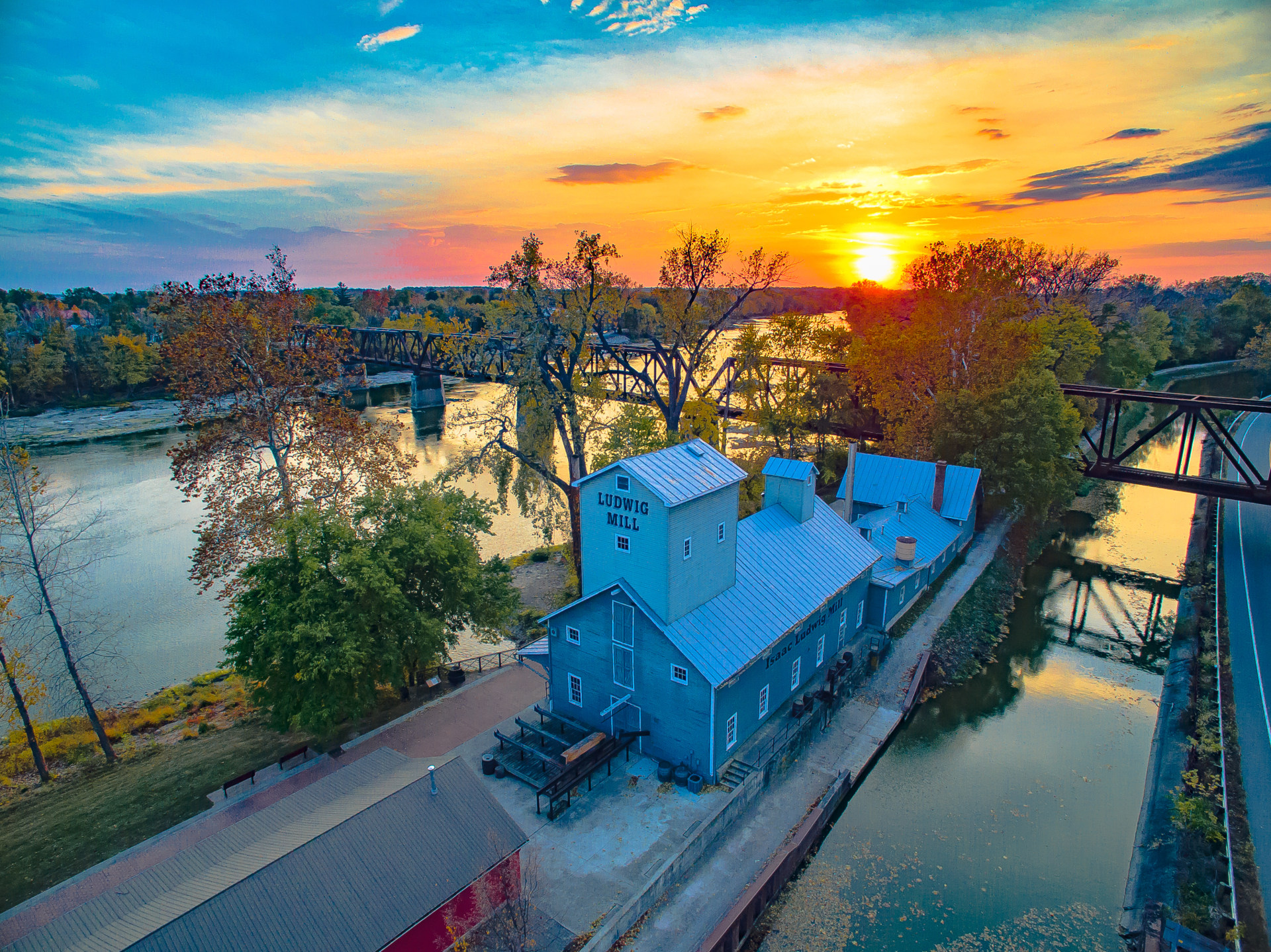 ludwig mill in grand rapids, ohio 來自 toledo aerial media