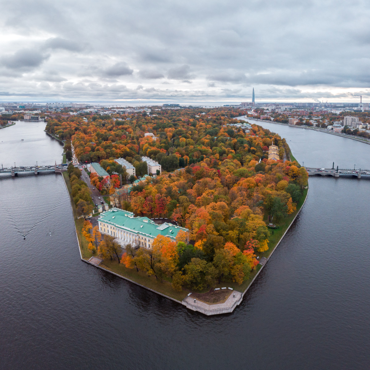 Каменноостровский остров СПБ