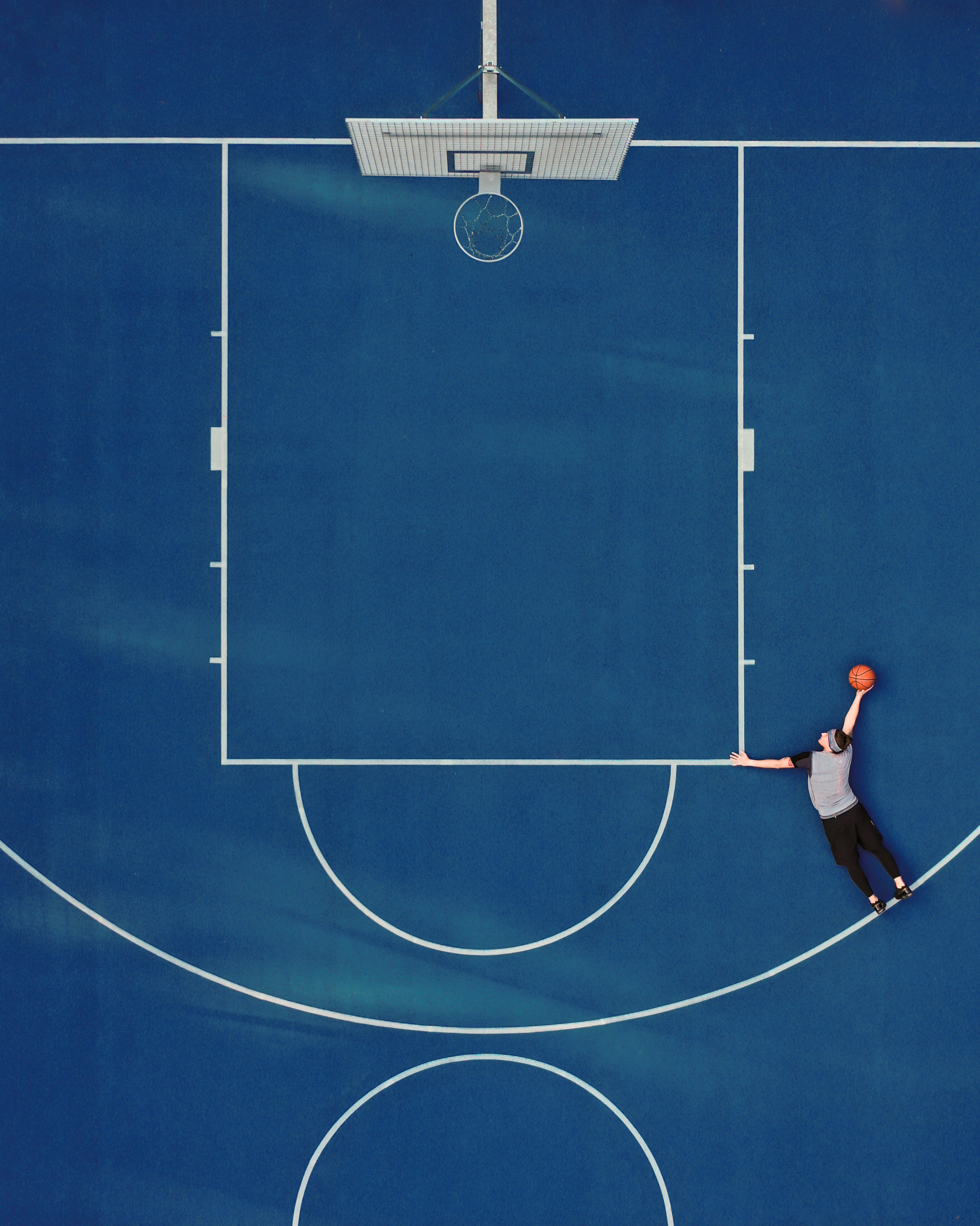 basketball player top down photo