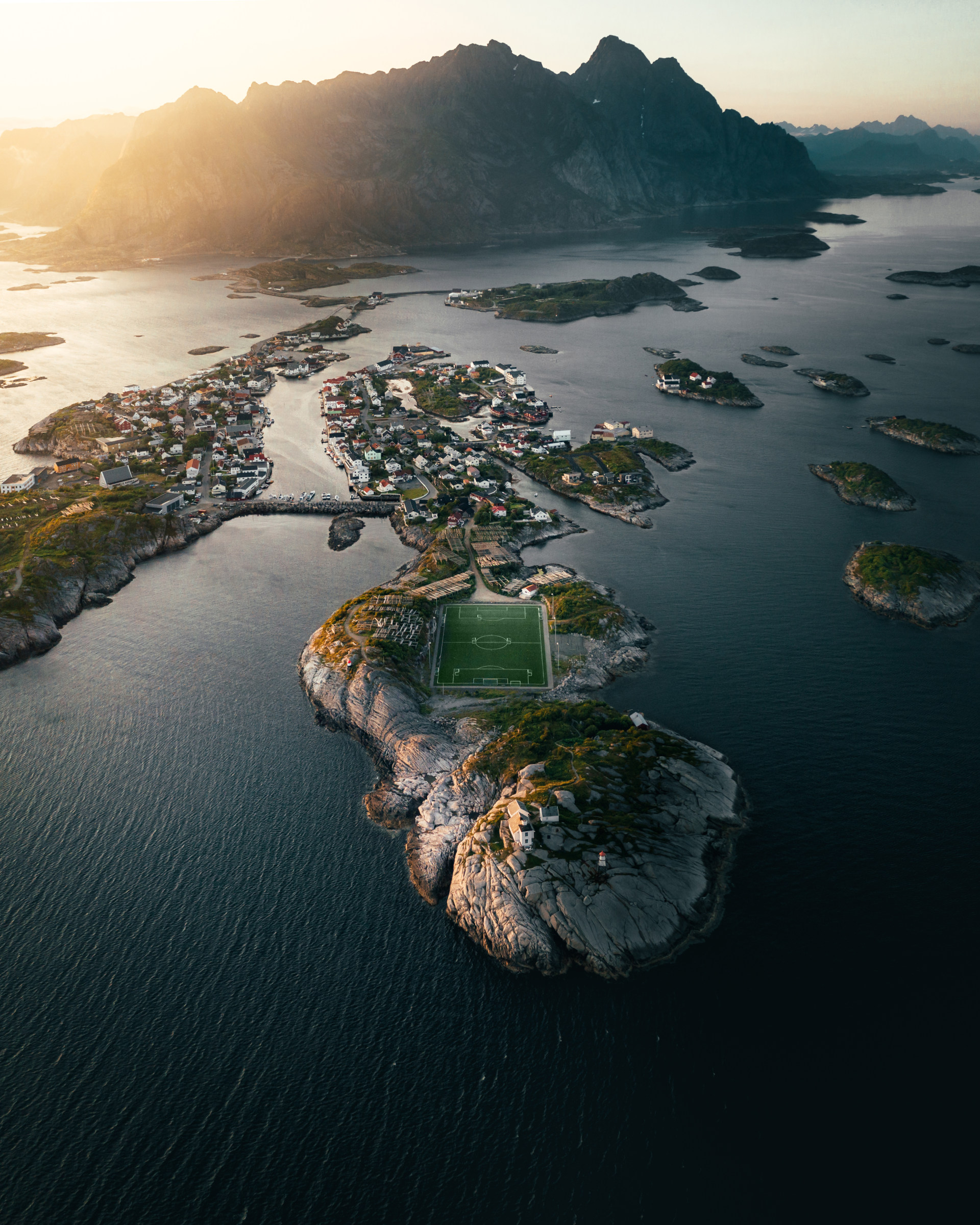 epicsoccerfieldathenningsvaer