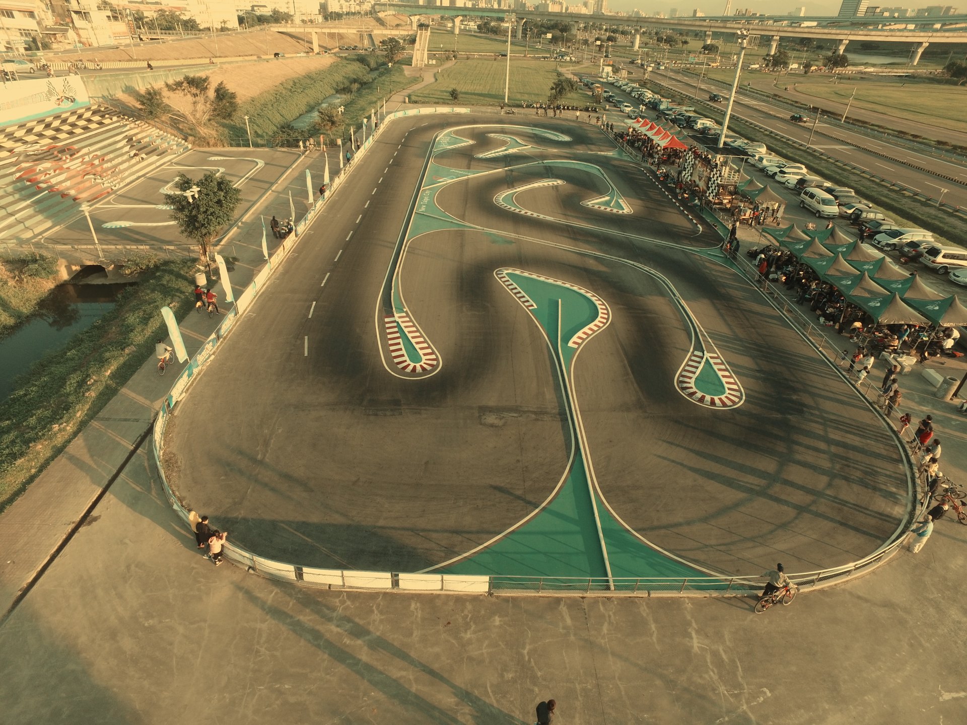 inspire 1 4k 遥控赛车场空中摄影