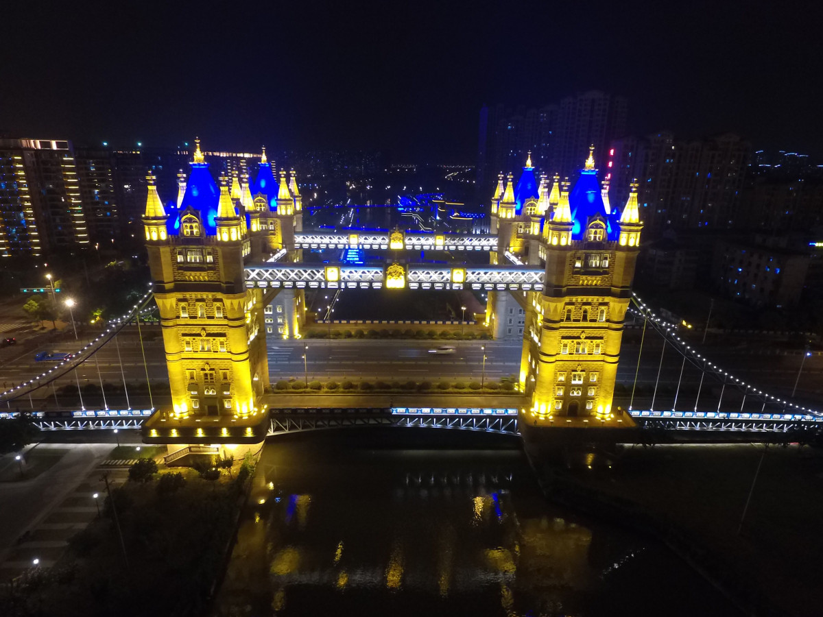 苏州伦敦桥夜景