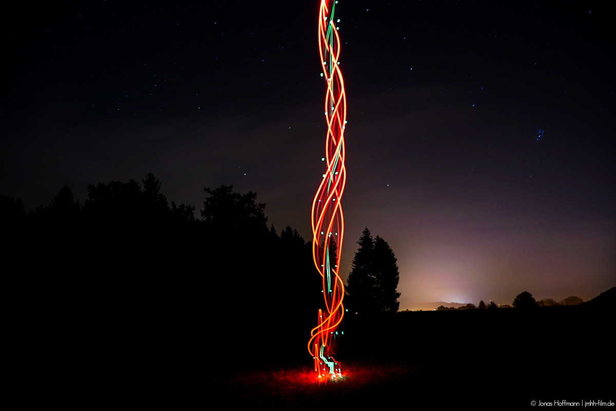 How to Shoot Light Painting Photography (Spiral Lights)